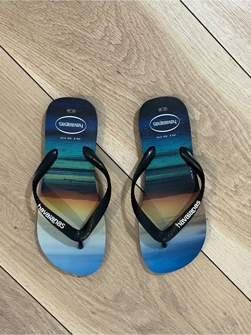 Havaianas Gradient Beach Flip Flops - Black Straps